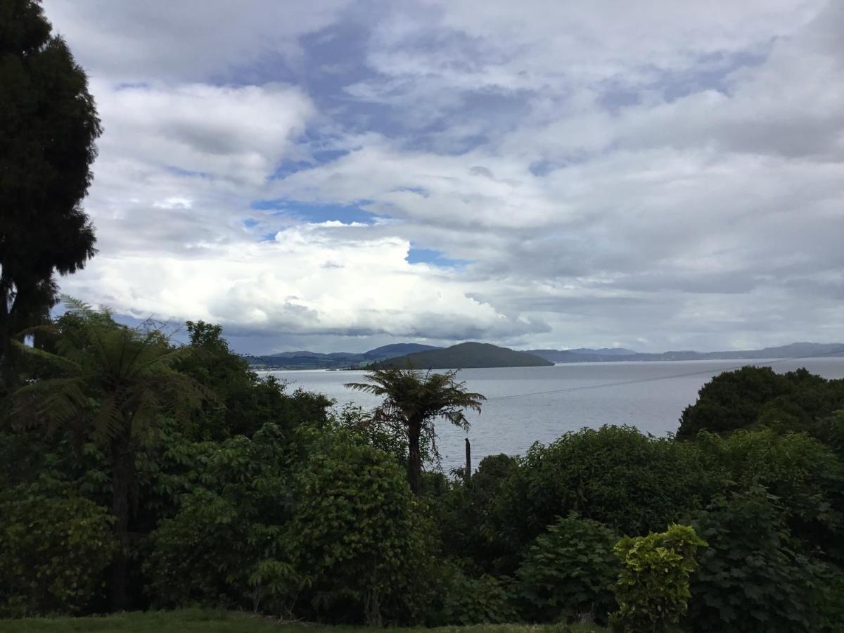 Spectacular Lake Views Rotorua Extérieur photo