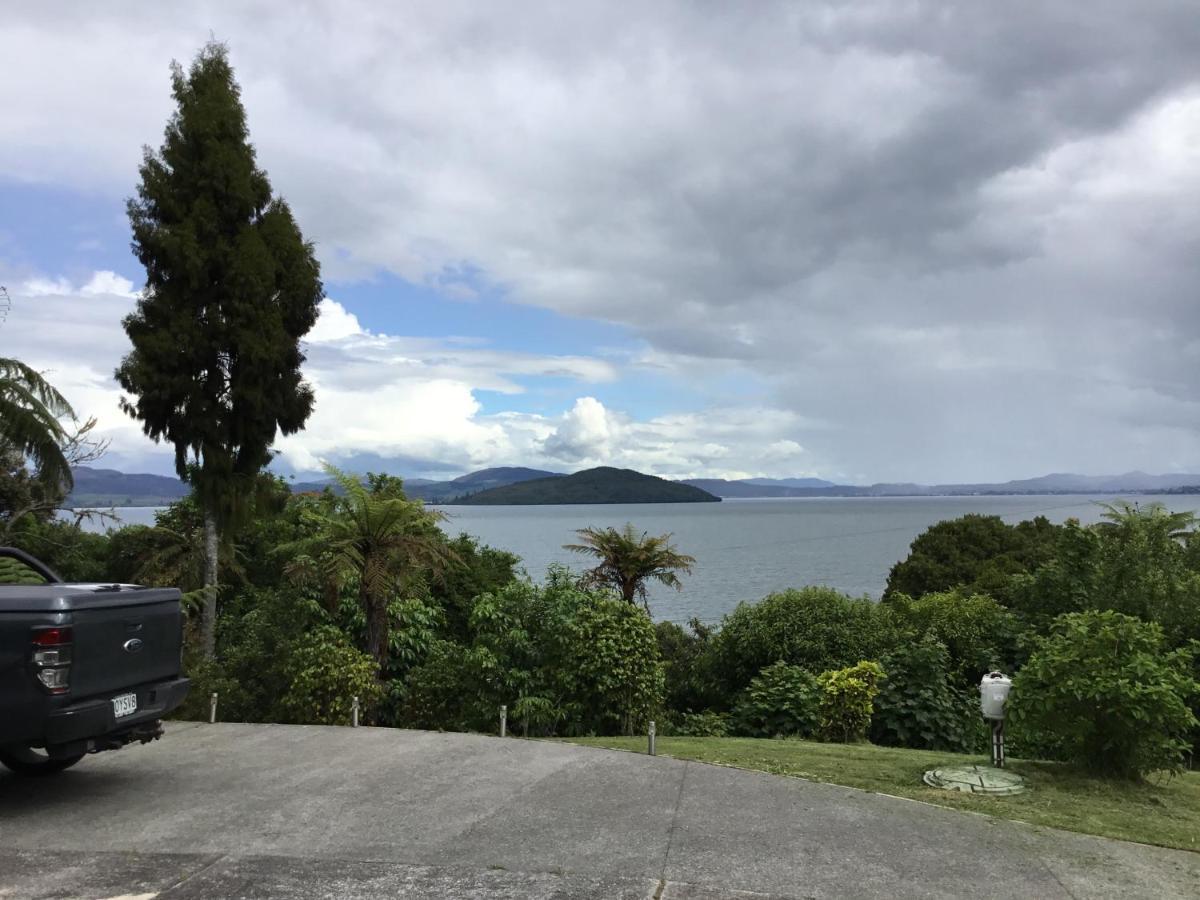 Spectacular Lake Views Rotorua Extérieur photo